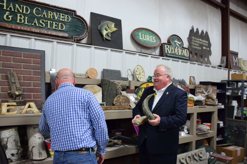 OZARKS MADE
Congressman Billy Long, tours Springfield fabrication manufacturer Elemoose on May 1. The company’s business development manager, Chris Koenig, gives the tour and discusses manufacturing staffing needs while displaying products.